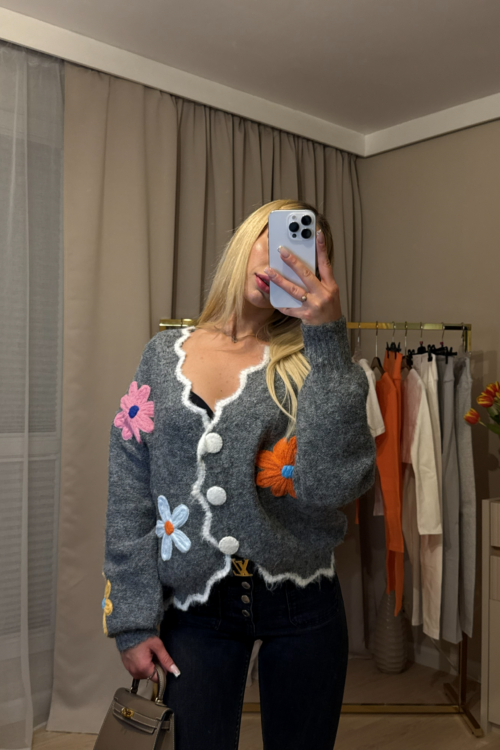 SWETER FLOWER – szary